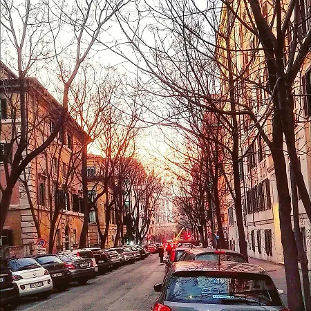 Luminous, Quiet, Central: Passerotto Di S.giovanni. Daire Roma